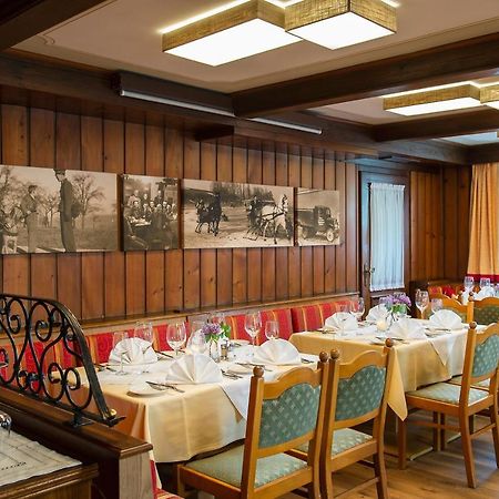 Hotel Landgasthof Altwirt Seeham Екстер'єр фото