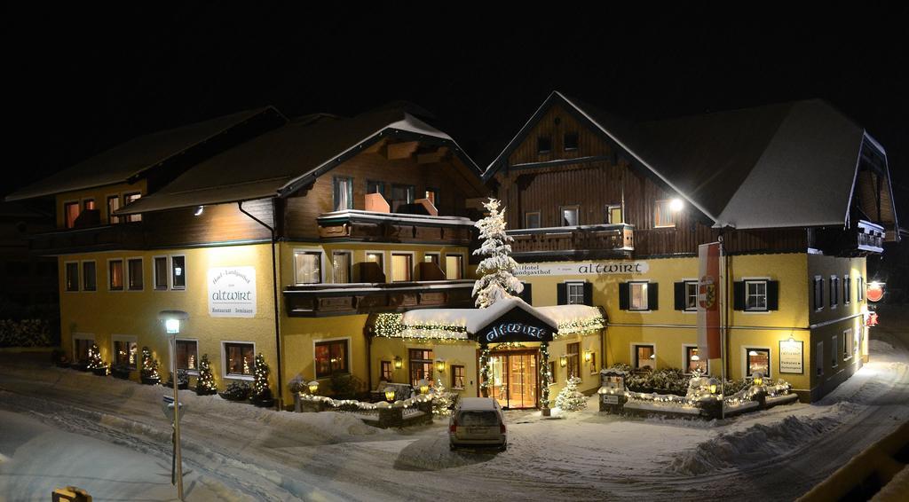 Hotel Landgasthof Altwirt Seeham Екстер'єр фото