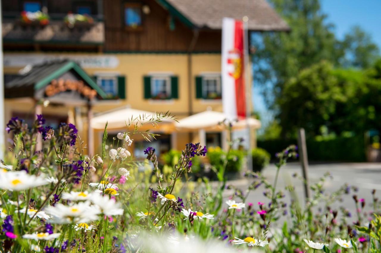 Hotel Landgasthof Altwirt Seeham Екстер'єр фото